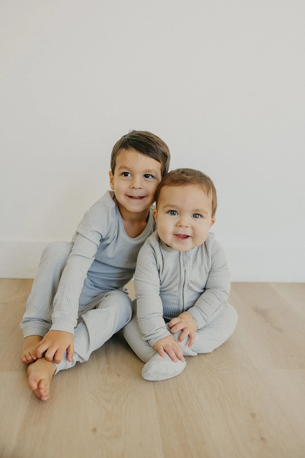 2pc Rib Knit Long Sleeve Pajama Set - Ash