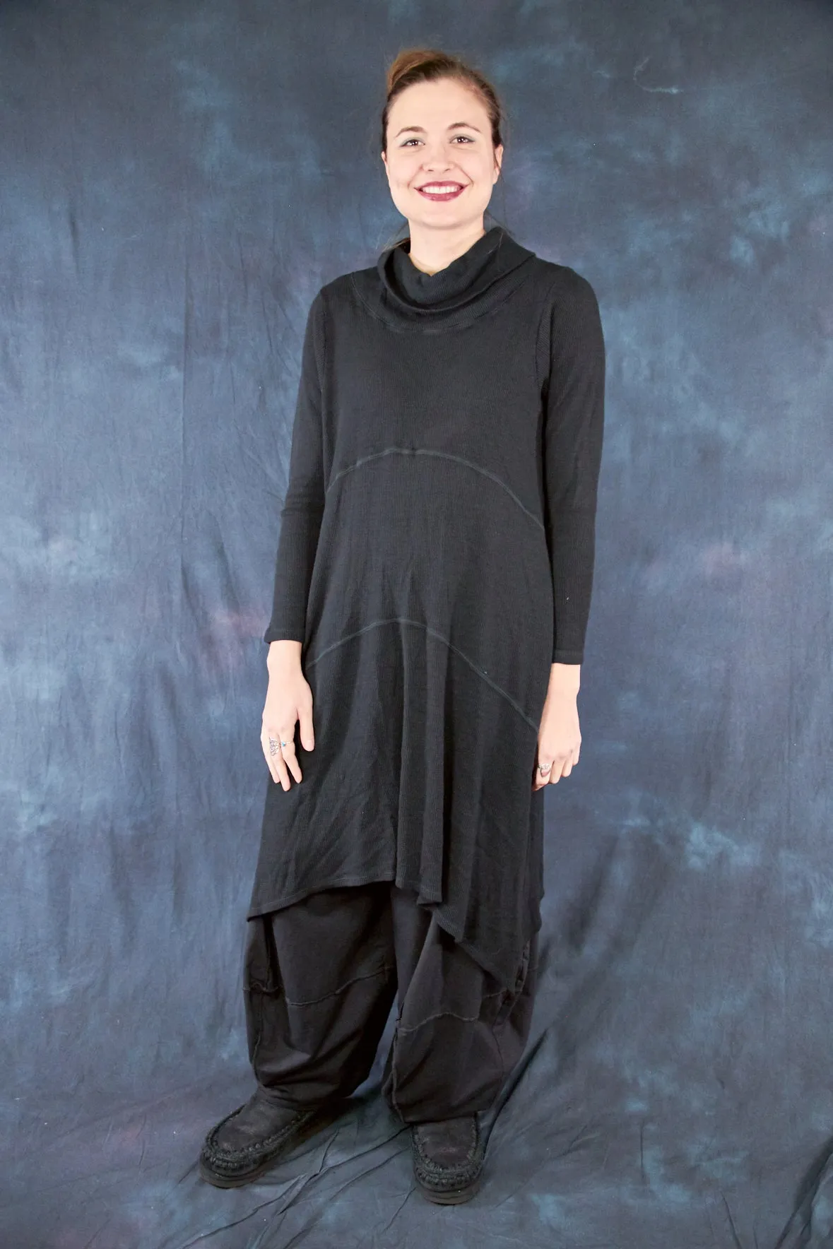 7220 Thermal Cowl Dress with Pockets Black-U