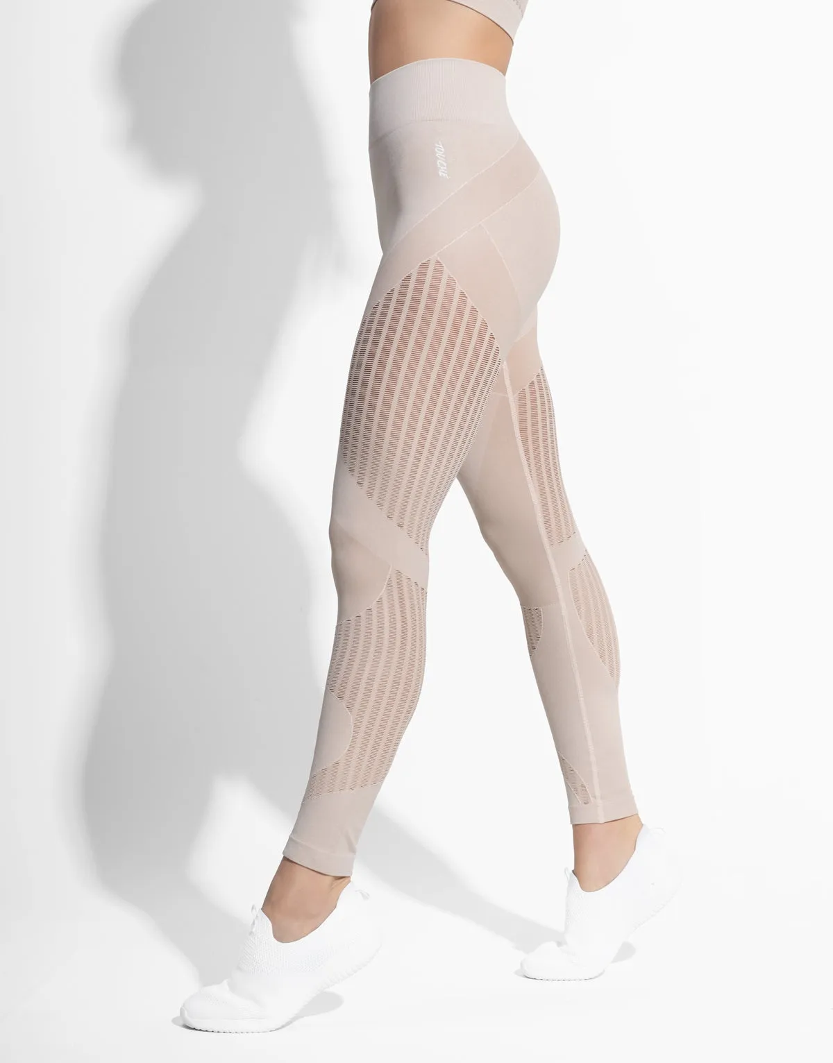 AEREO NUDE SEAMLESS