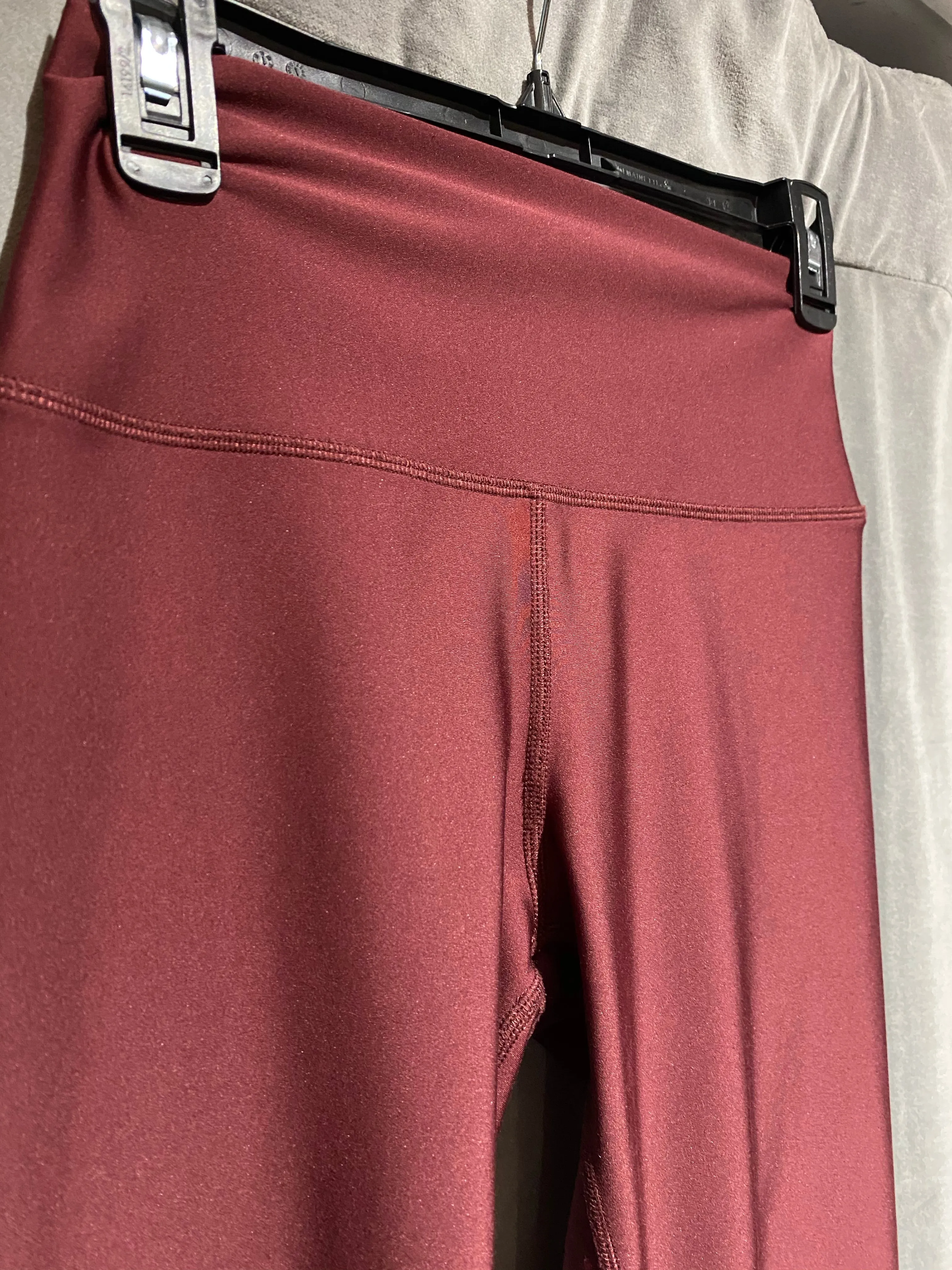 Alo Yoga Rust Colored Leggings