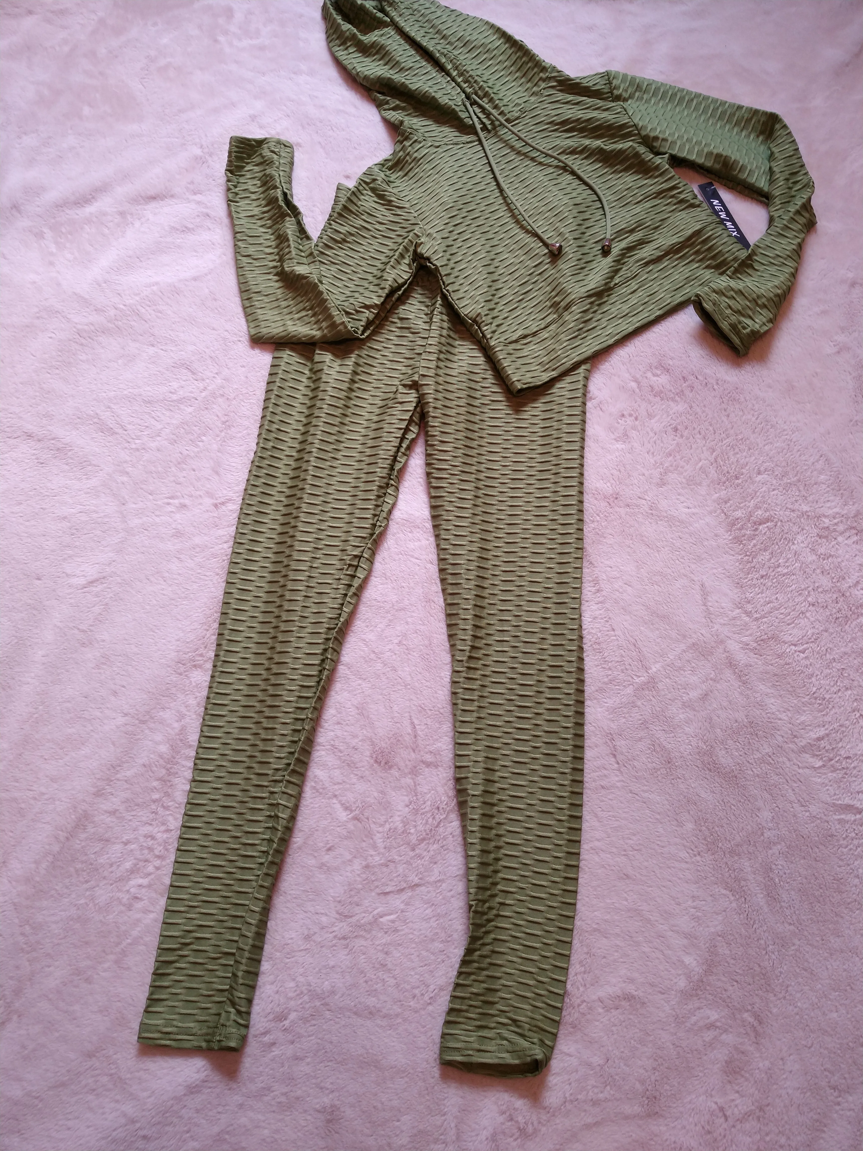 Butt accentuating ruch jogging/ yoga set