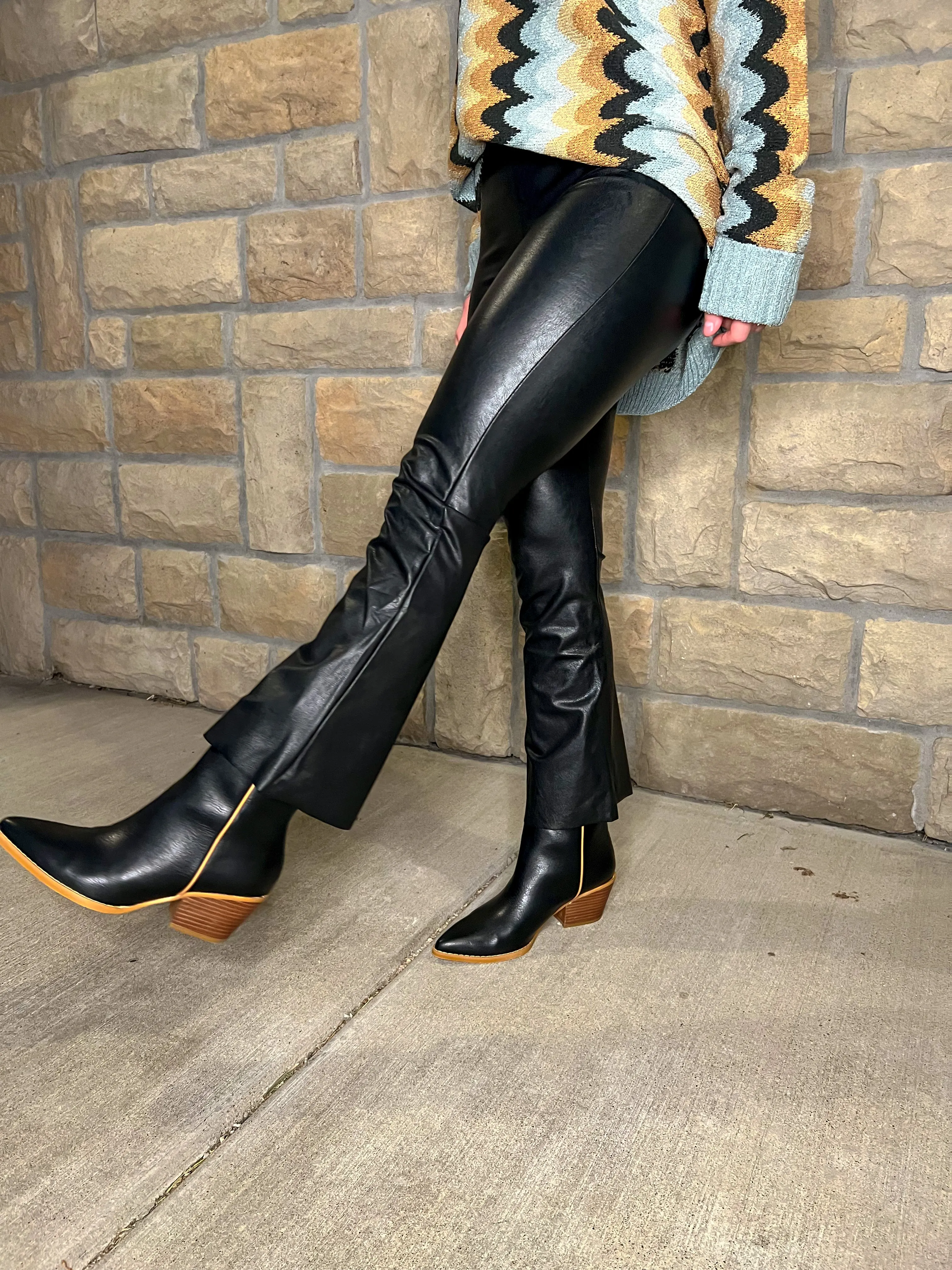 Commando: Faux Leather Cropped Flare - Black