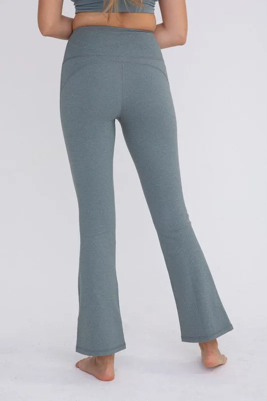 Flare Swoop Back High-Waisted Leggings - Mono B