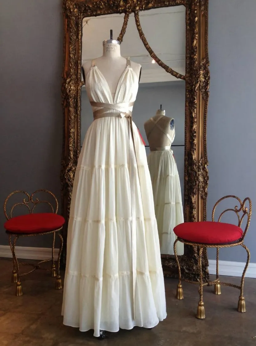 Floor Length Vintage Wedding Dresses V-neck Backless With Belt