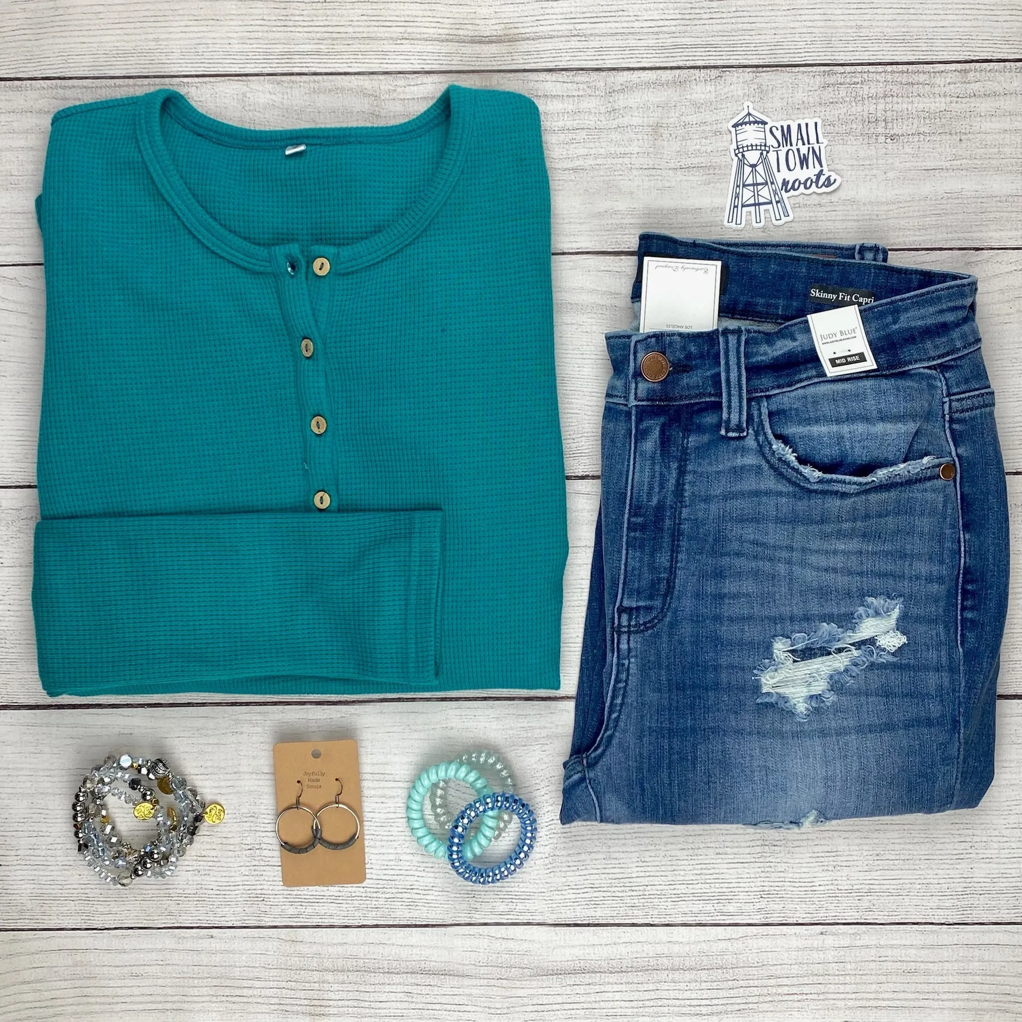 Harper Long-Sleeved Thermal Henley in Teal