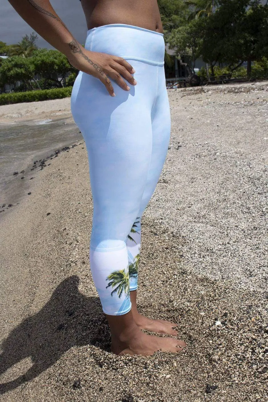 Hawaii Morning Yoga Capri Leggings
