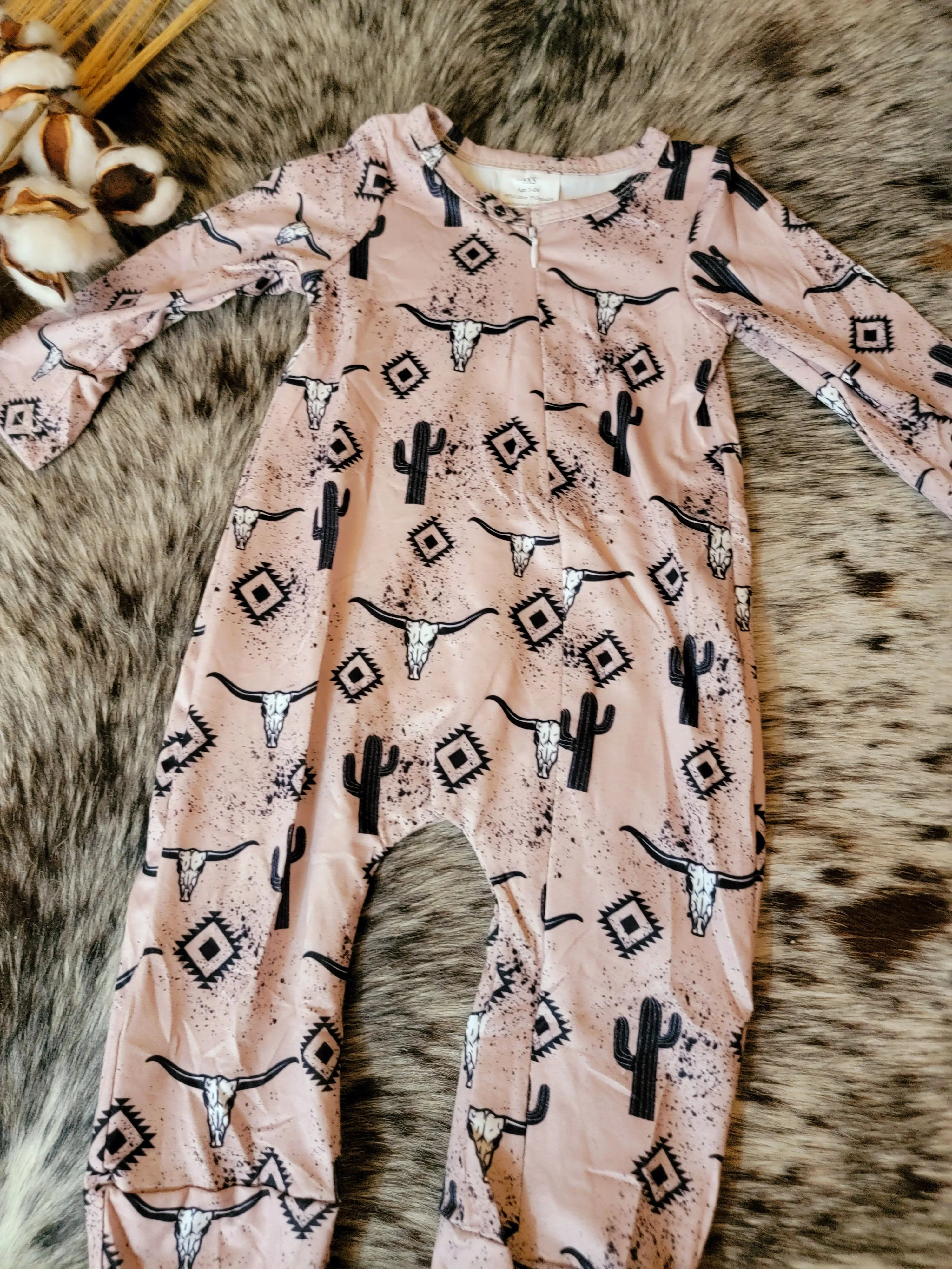 Longhorn/Cactus Footies