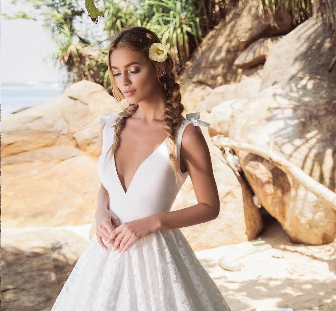 New Special Satin Lace A-line Wedding Dresses  Vestido De Casamento V-neck Backless Bow Wedding Gowns Trouwjurk