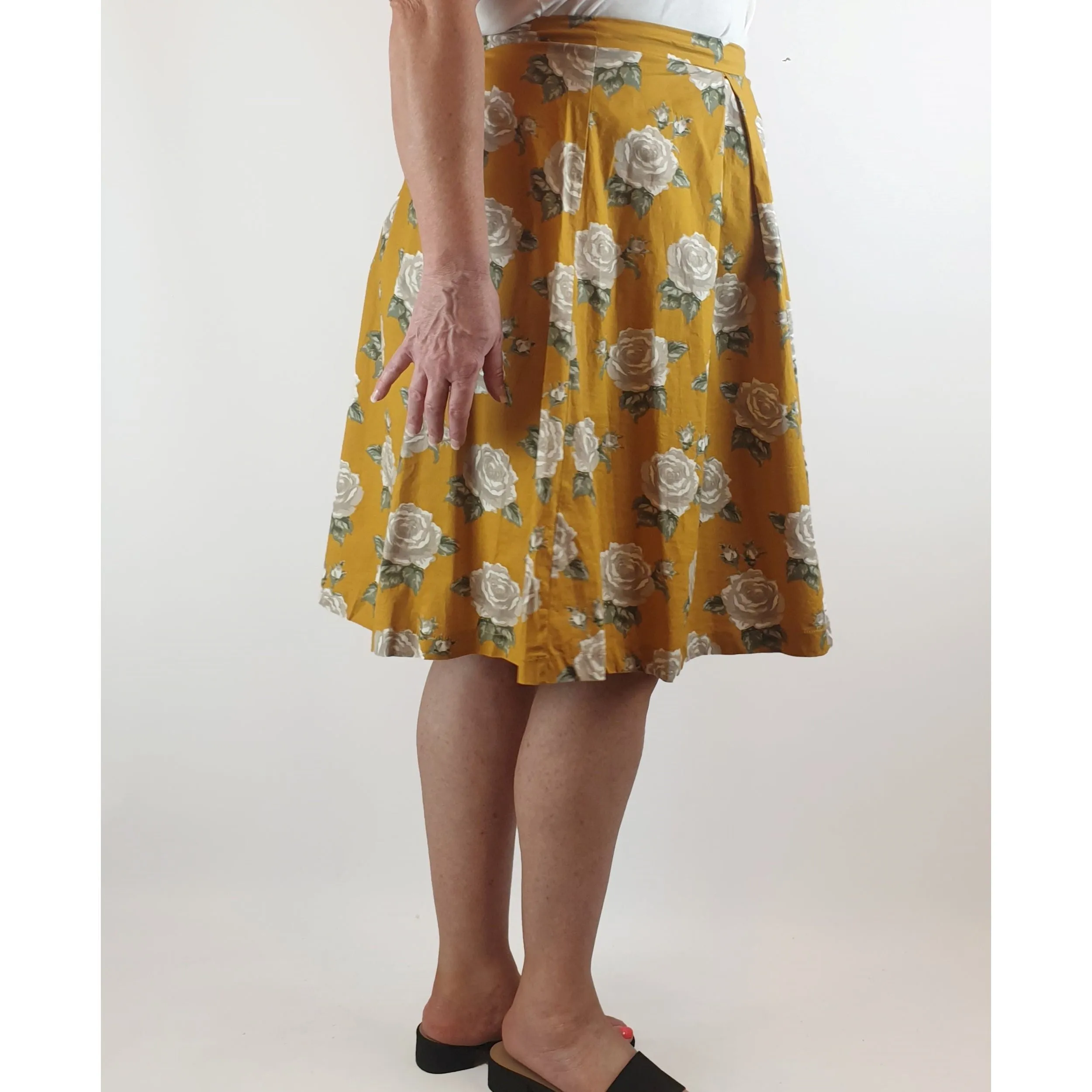 Princess Highway mustard a-line skirt with floral print size 16