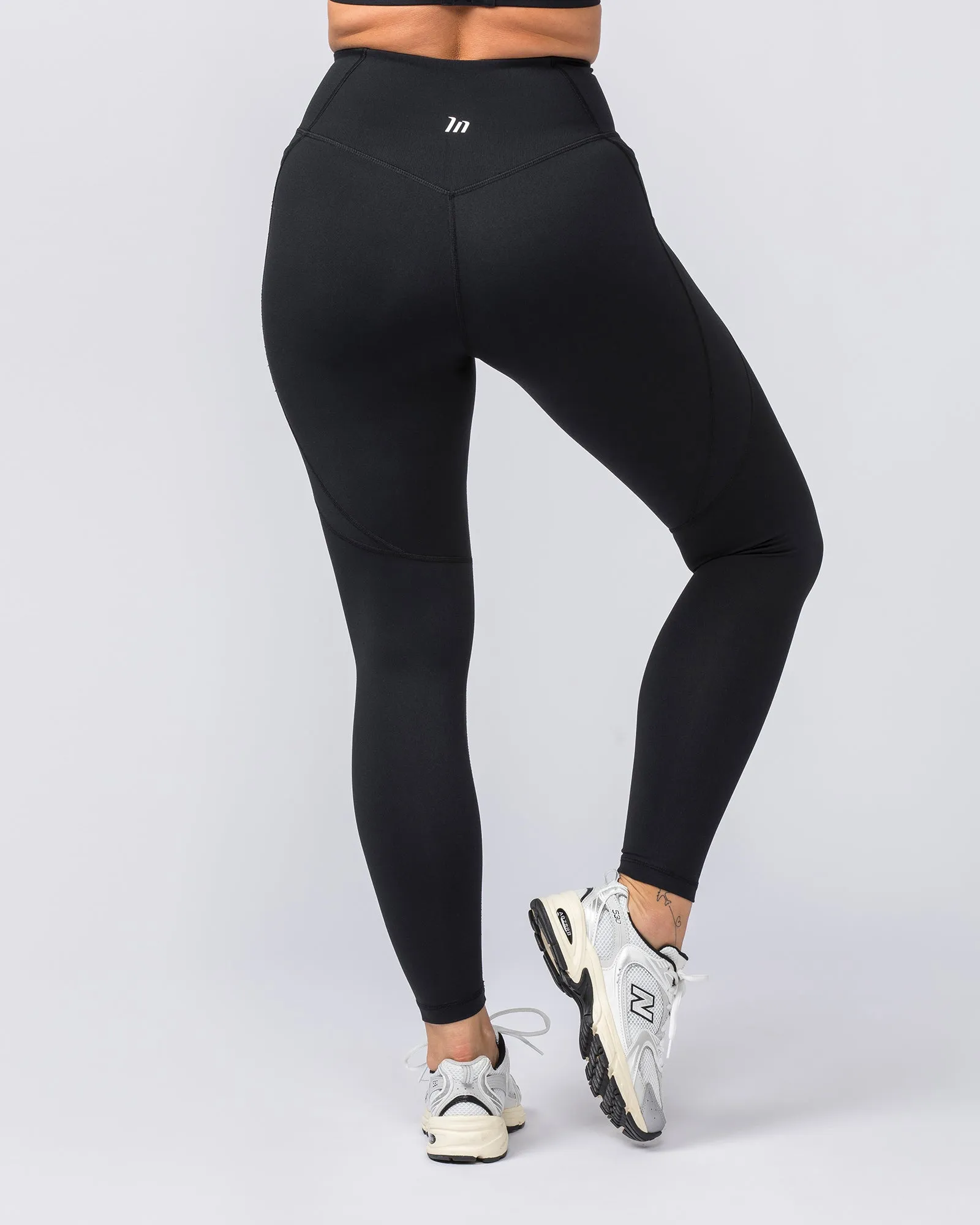 Signature Boost Pocket Ankle Length Leggings - Black