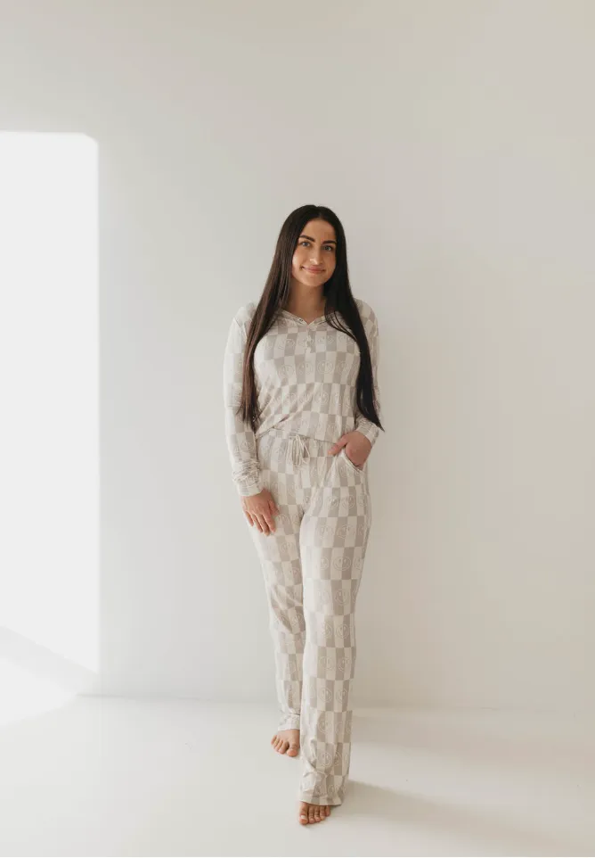 Smile Checkerboard | Women's Bamboo Pajamas