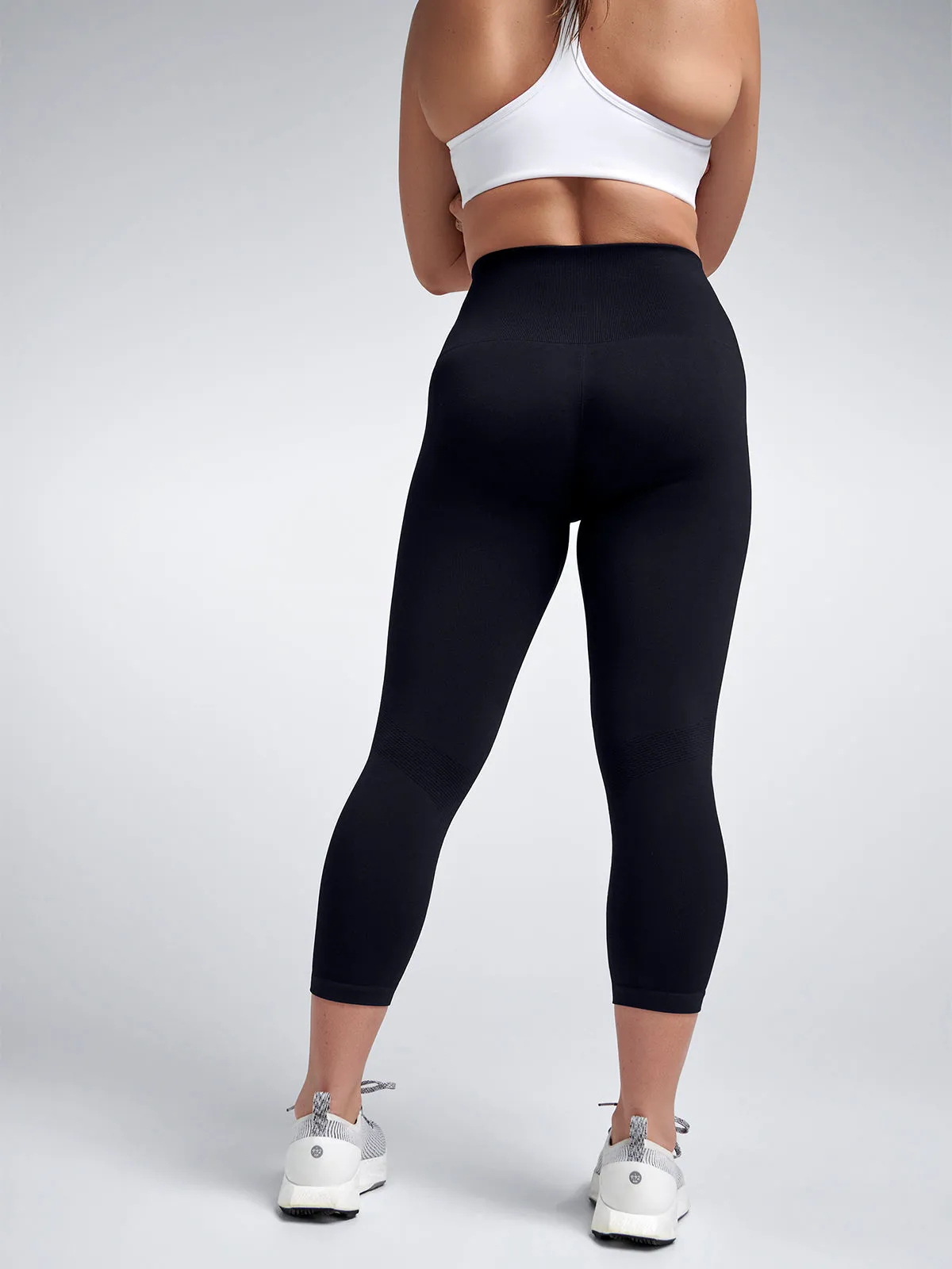 STREAMLINE 6/8 Legging Black
