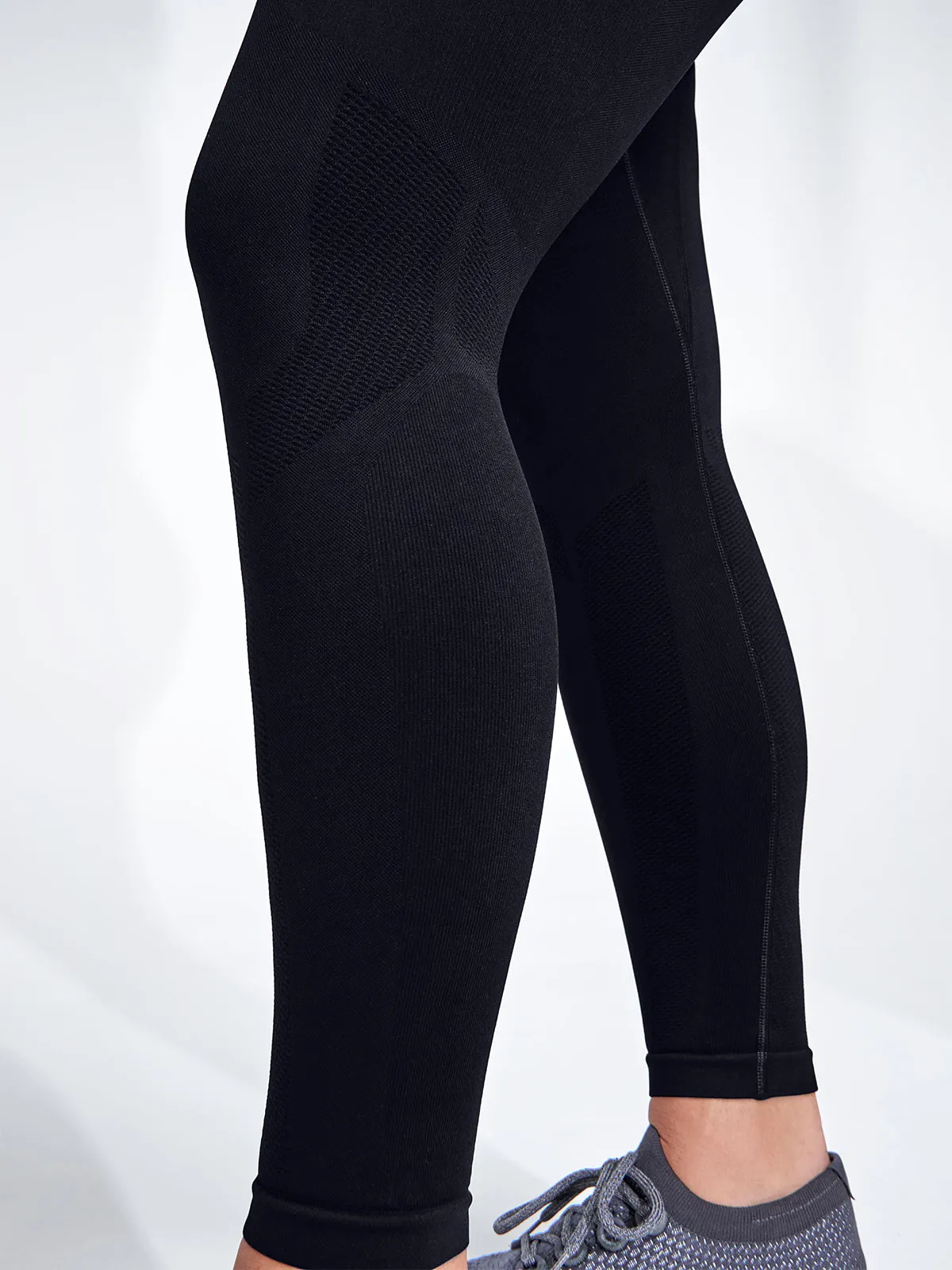 STREAMLINE 8/8 Super High Rise Legging Black
