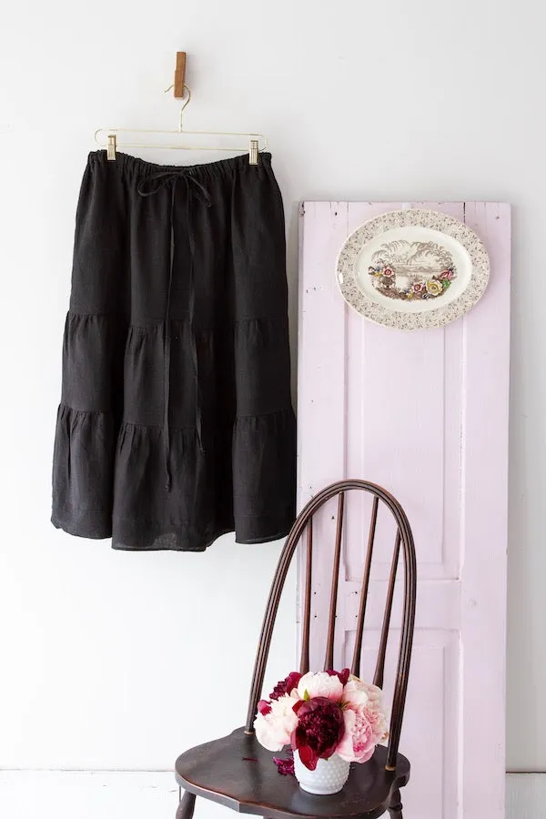 TIERED A-LINE MIDI SKIRT (black linen)