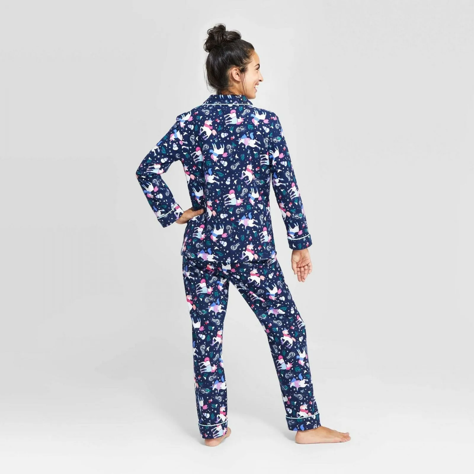 Wondershop Women's Holiday Unicorn Pajama Set